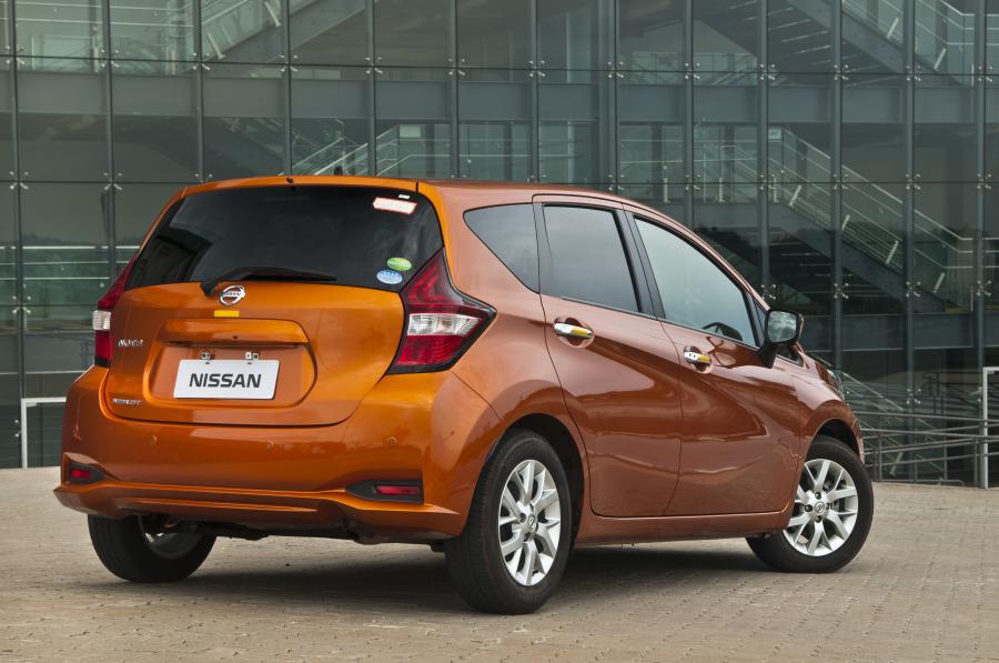  Nissan Note e-POWER (E12) 2016 года  (JP) (фото 11 из 13)